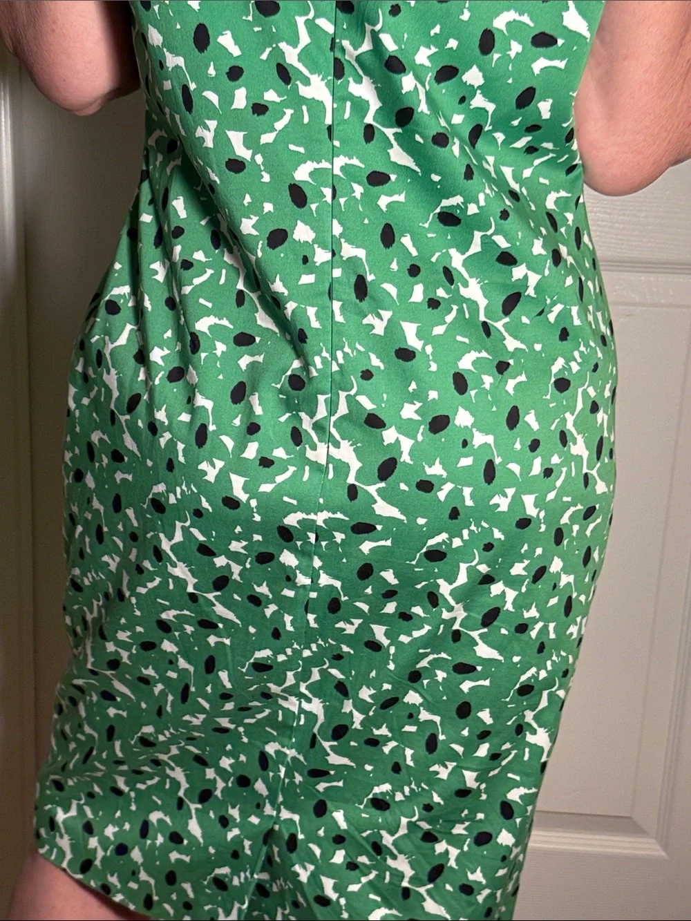 HUGO BOSS GREEN ABSTRACT PRINT MIDI DRESS US 8 SHEATH
